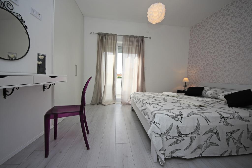 Apartment Mare Vodice Exteriör bild