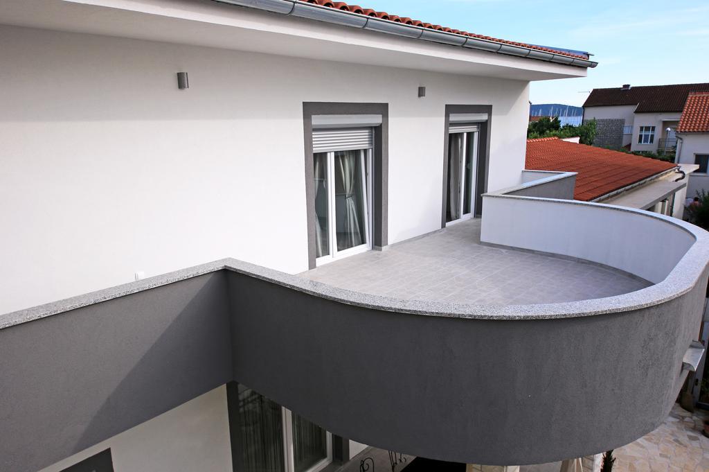 Apartment Mare Vodice Exteriör bild