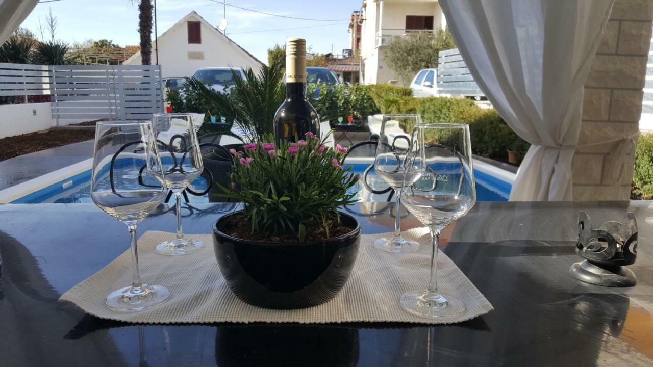 Apartment Mare Vodice Exteriör bild