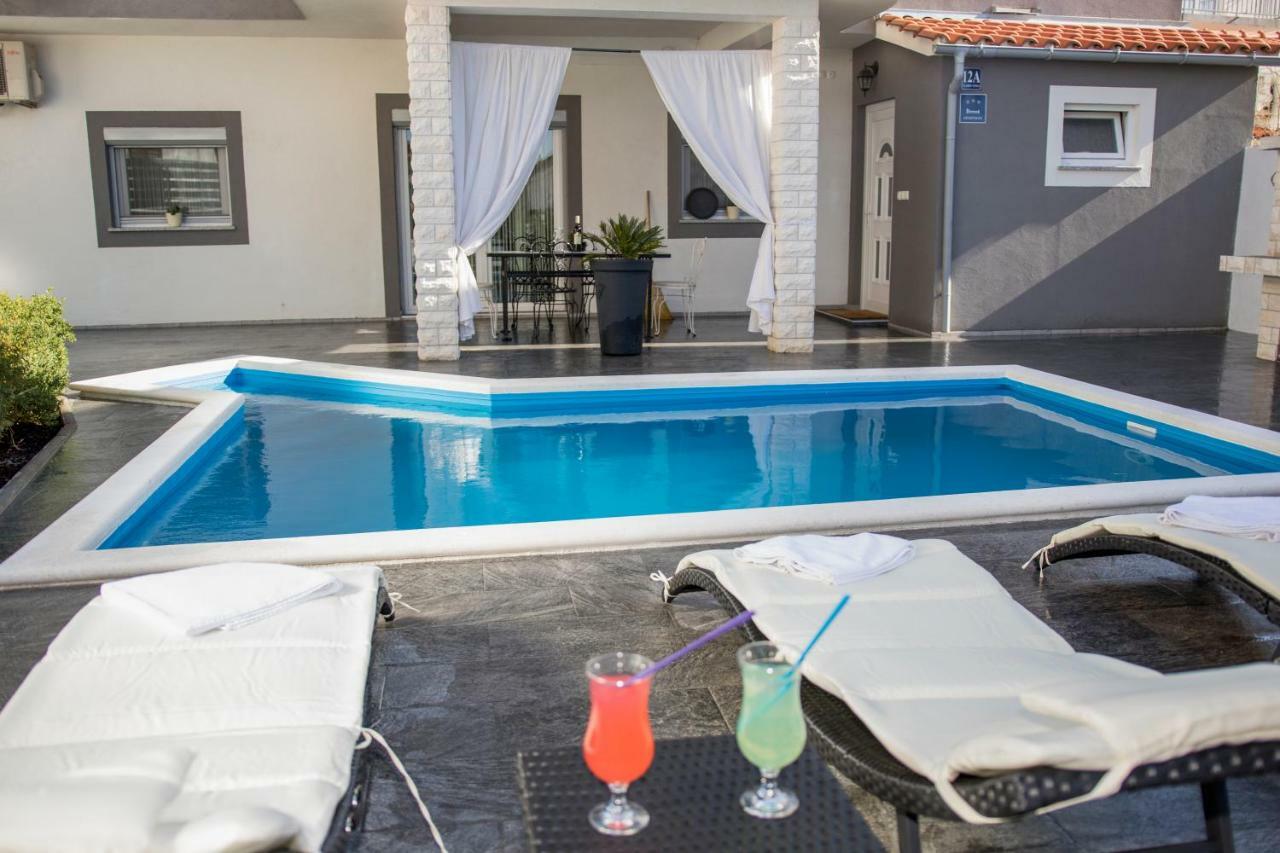 Apartment Mare Vodice Exteriör bild